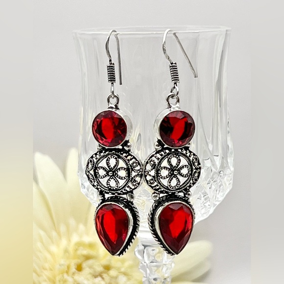 GARNET EARRINGS - Picture 7 of 13